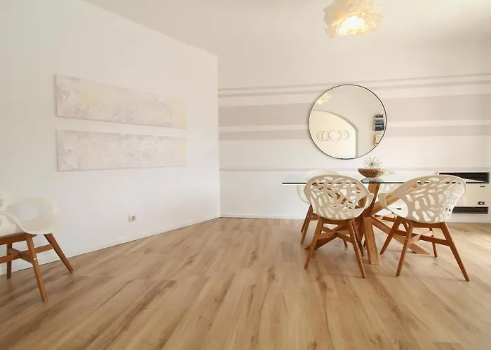 Rustic House At The Cliff T3 | C218 Hébergement de vacances
