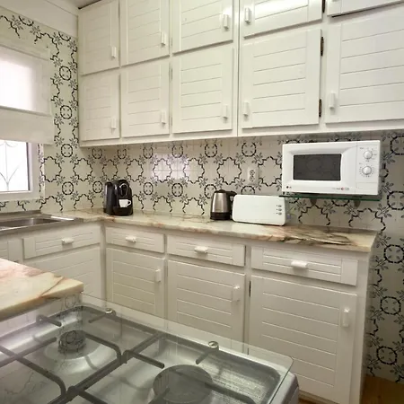 Rustic House At The Cliff T3 | C218 * بورش