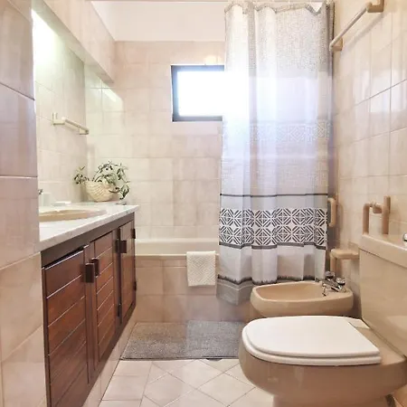 Rustic House At The Cliff T3 | C218 * بورش